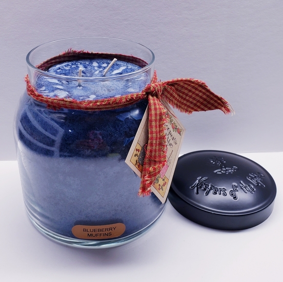 BLUEBERRY MUFFINS -A Cheerful Giver- Papa Jar Scented Candle, 34 oz - Picture 4 of 12